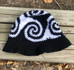 Spiral Granny Square Crochet Hat (Black & White)