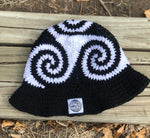 Spiral Granny Square Crochet Hat (Black & White)